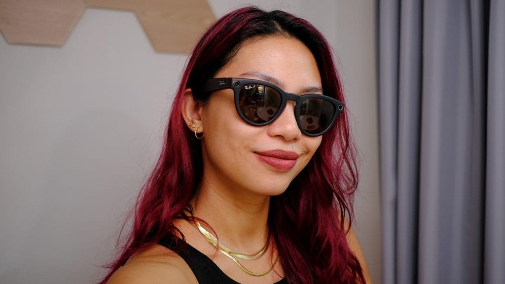 Looking at you, looking at me: Repping the Ray-Ban Meta Smart Glasses