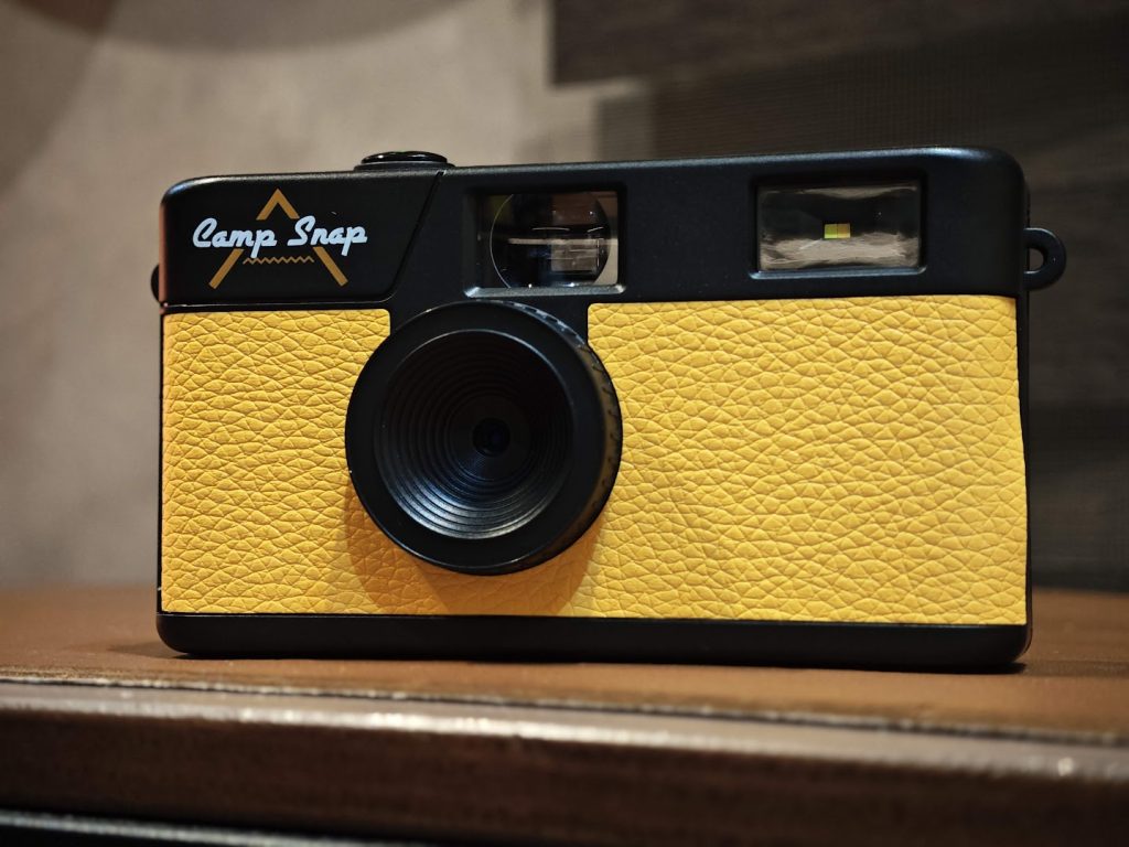 Camp Snap: A digital camera that explores the joys of analog photography