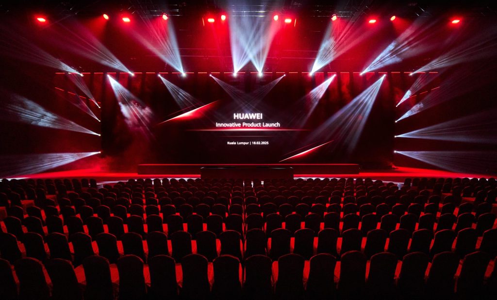 HUAWEI unfolds the new innovative chapter with global release of tri-fold smartphone, flagship PC-level tablet, and open-ear audio