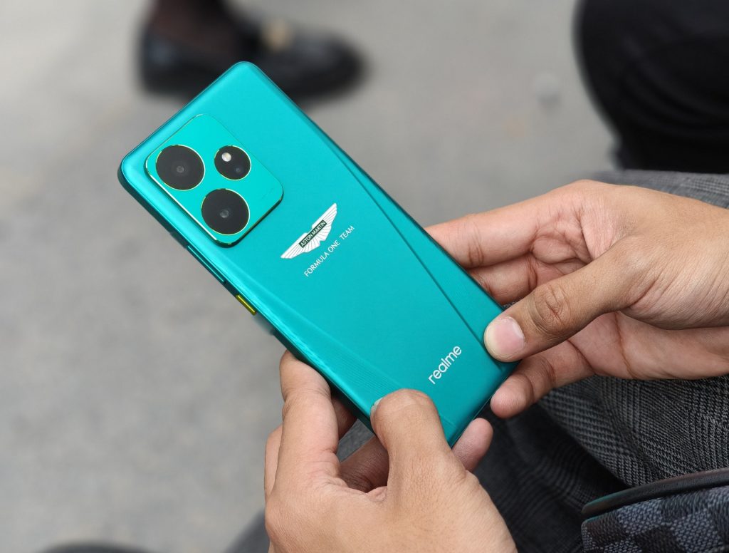 From the track to Champs-Élysées: Test-driving the realme GT7 Dream Edition around Paris’ cobbled streets