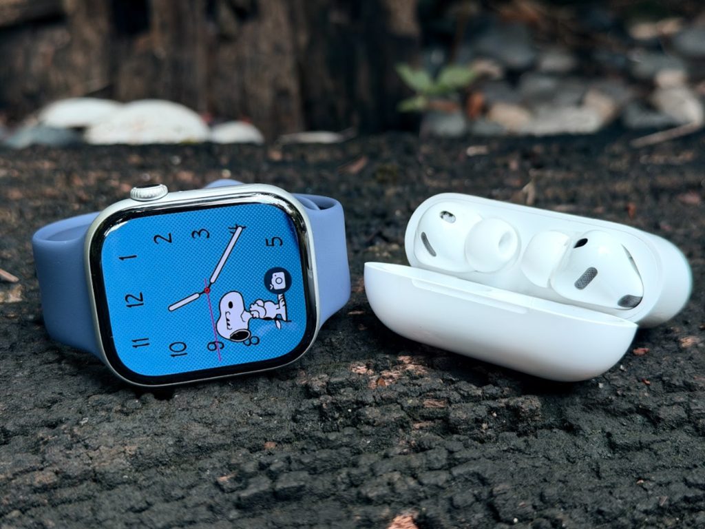 The Apple Watch Series 11 and the AirPods Pro 3 review after one month of use