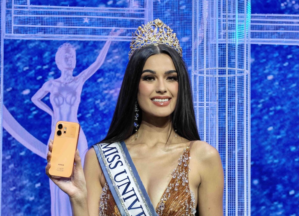 HONOR 600 set for May 14 PH launch after pageant debut Bea Millan-Windorski is Miss HONOR 600