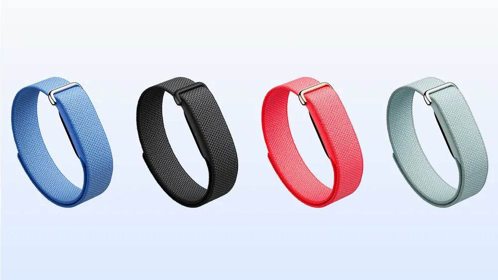 Google debuts Fitbit Air, a display-free fitness tracker