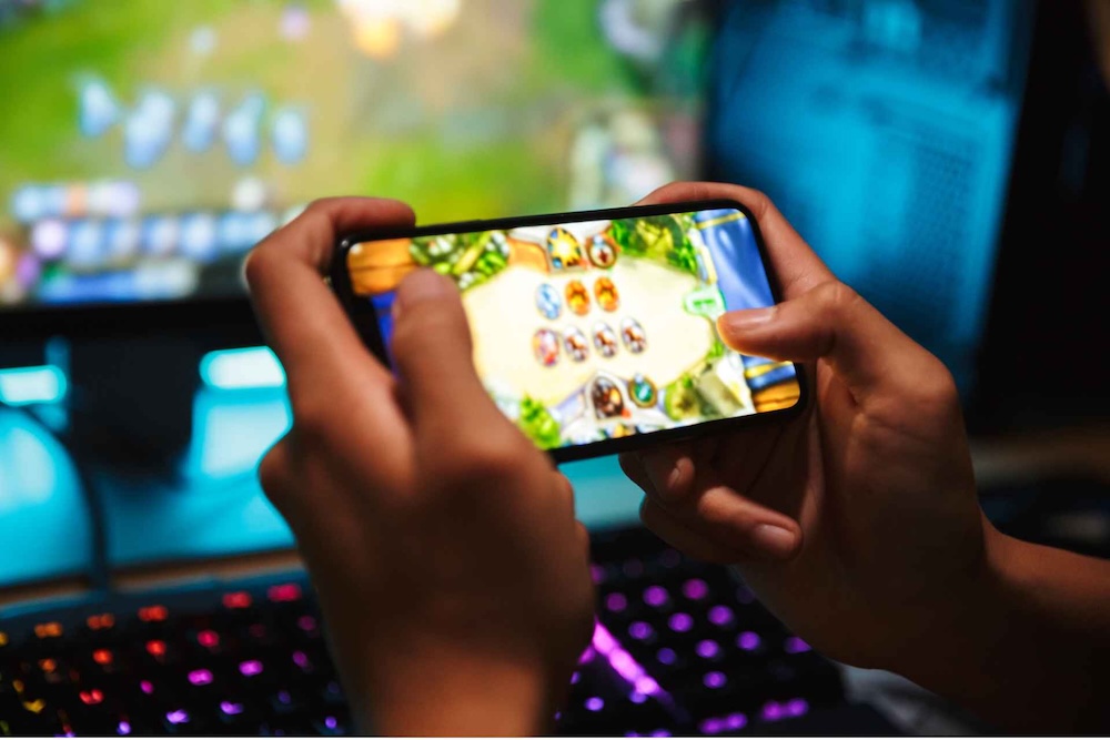 School shooting renews calls to ban violent video games, social media